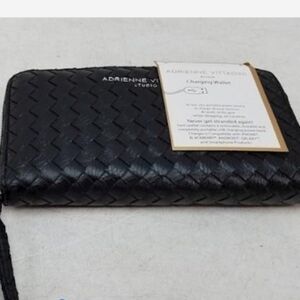 Adrienne Vittadini Charging Clutch, black, basketweave, 8x4